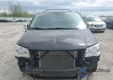 2015 Chrysler Town & Country Touring L z USA, uszkodzony, nr VIN 2C4RC1CG8FR521589